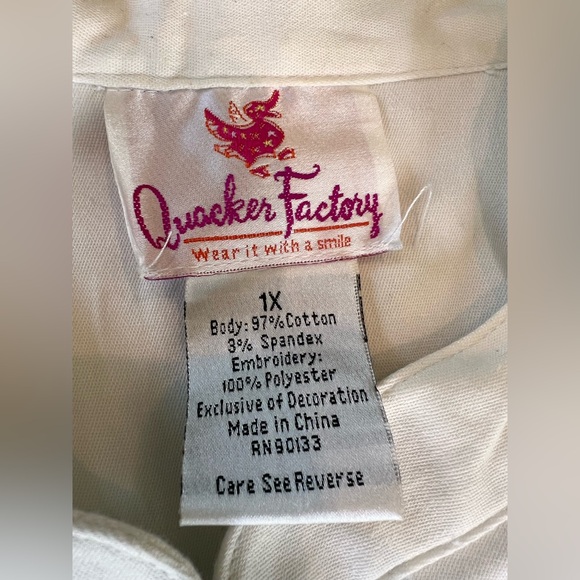 Quacker Factory Embroidered Fish Design White Jacket - Picture 6 of 6